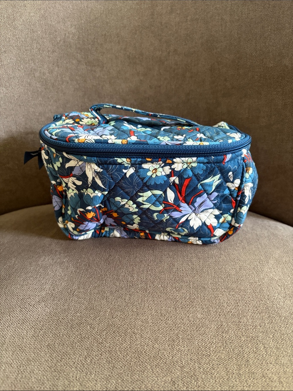 Vera Bradley Travel Cosmetic Bag Floral Bursts blue makeup bag case